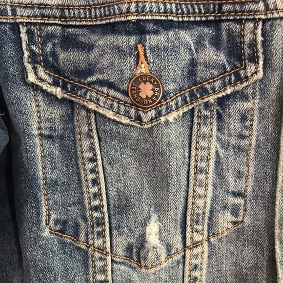 Lucky Brand “The Tomboy Trucker” Distressed Long Sleeve Vtg. Denim Jacket size L - Picture 2 of 10
